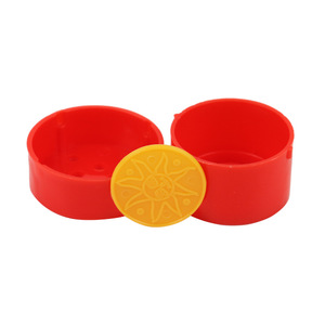 Accessoires de magie pour tours de magie : Clous magiques traversant les tambours, 4,5 pouces, couleur rouge - Product Image 3