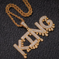 Collier Pendentif Personnalisé avec Initiale en Zircon Cubique Pavé (a B c d E f g h I g k l m n O P Q R s t U v w X Y Z) – Nom Personnalisé
