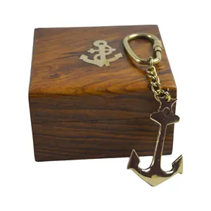 해양 앵커 키 체인 나무 상자 디자인 황동 금속 항해 선물 인도 수제 제품 열쇠 고리