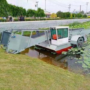 Configuration et modèle de <span class=keywords><strong>bateau</strong></span> de nettoyage de lotus d'eau, d'herbe aquatique et d'herbe cassée sur <span class=keywords><strong>la</strong></span> surface de <span class=keywords><strong>la</strong></span> rivière - Product Image 4