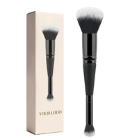 Nouvelle conception, taille voyage, luxe, manche en bois professionnel, logo personnalisé, poils synthétiques véganes, pinceau de maquillage double embout pour le visage