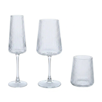 Ensemble de verrerie classique durable Lanques en verre cannelé avec bande dorée et rayures verticales, verres à vin optiques pour flûtes et verres à eau