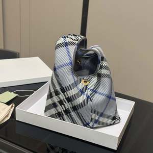 กระเป๋าโท้ทผู้หญิงแบรนด์หรูคุณภาพสูง ดีไซน์ลายตารางทอ ทันสมัยและลำลอง - Product Image 3