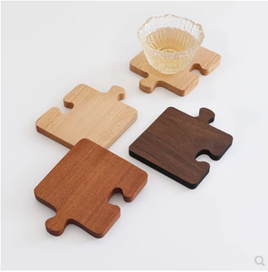 แผ่นรองแก้วไม้แกะสลักลายญี่ปุ่น งานฝีมือไม้แท้ สำหรับใช้ในบ้าน กันลื่น สไตล์ญี่ปุ่น สำหรับวางแก้วชา กาแฟ หรือแก้วมัค - Product Image 3