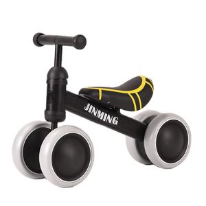 Vélo d'équilibre pour enfants sur le thème Spider Man préféré des garçons - Product Image 1