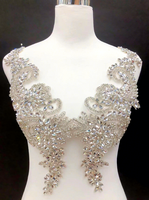 Applique florale en strass pour épaule, paire de patchs pour robe de mariée, de soirée ou de concours, décoration en tissu brodé de perles