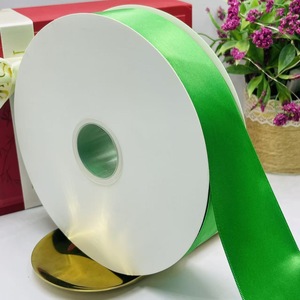 Ruban en satin de grande taille, finition luxueuse et brillante, pour la décoration de table de cérémonie de mariage - Product Image 5