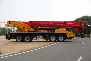 رافعة شاحنة رسمية مستعملة 100 طن STC1000C5-8 STC1000C7-8 للبيع في الأرجنتين - Product Image 3