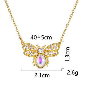 Collier Papillon Européen-Américain pour Femme, Zircon Coloré Haut de Gamme, Chaîne de Clavicule Luxe Léger, Collier en Cuivre Bambou - Product Image 5