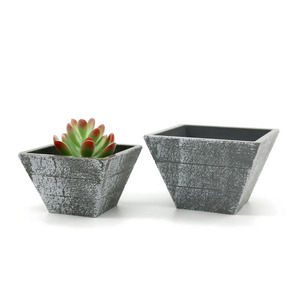 Maceta de Plástico Yicai Pequeña, Imitación Hormigón, Hecha a Mano, para Decoración de Jardín, para Cactus y Suculentas - Product Image 3