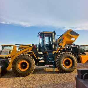 รถตักล้อยางระบบไฮดรอลิกสภาพดี Liugong 870H <span class=keywords><strong>870</strong></span>มือสอง - Product Image 1