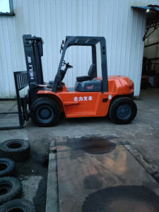 Montacargas Diésel HELI H2000 50 de 5 Toneladas Usado, Motor Isuzu, Tracción en las Cuatro Ruedas, Mástil de Dos Etapas, Operación Sentada, Todoterreno, 2023, 1 Año de Garantía - Product Image 4