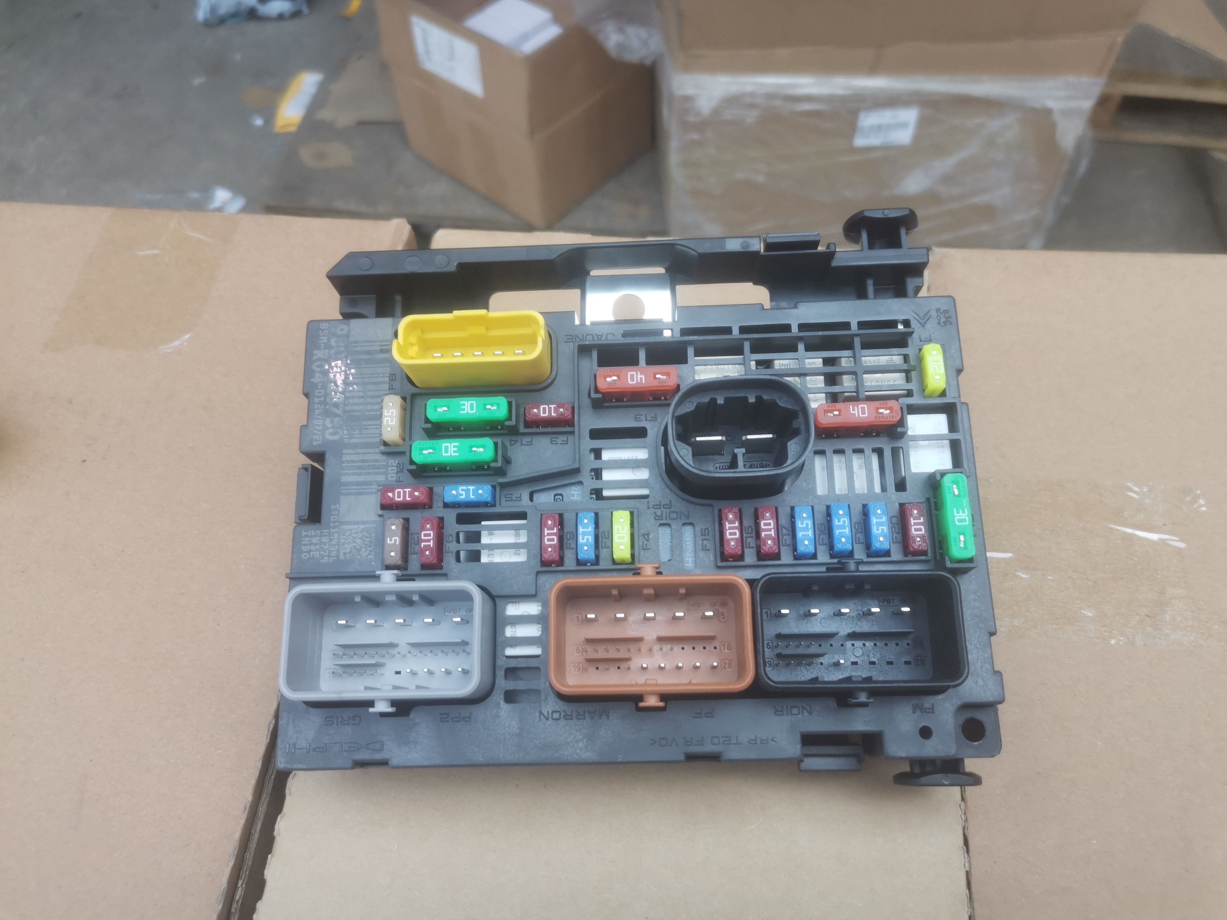Brand New Original Fuse Box Assembly for Peugeot & Citroen