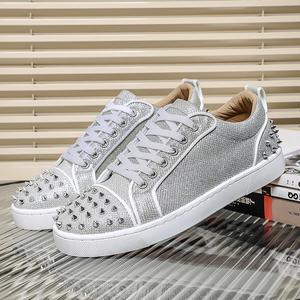 Zapatos de plataforma con tachuelas estilo punk para hombre, zapatos casuales únicos y personalizados, zapatos modernos de caña baja versátiles y deportivos - Product Image 2