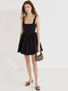 Robe Courte Vintage ODM pour Femme, Style Rétro Français, Col Carré, Ceinturée à la Taille, Style Balletcore, Coupe Hepburn, Noire Unie, à Bretelles - Product Image 4