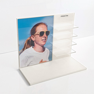 Présentoir Minimaliste en Acrylique <span class=keywords><strong>pour</strong></span> Lunettes, Support à 4 Niveaux <span class=keywords><strong>pour</strong></span> Lunettes de Soleil avec <span class=keywords><strong>Porte</strong></span>-Affiches, <span class=keywords><strong>Vitrine</strong></span> de Marquage <span class=keywords><strong>pour</strong></span> Magasin d'Optique - Product Image 4