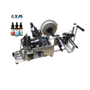 Machine d'étiquetage de bouteilles semi-automatique électrique, applicateur d'étiquettes pour bouteilles en PET, verre et plastique de qualité alimentaire, équipement d'étiquetage - Product Image 1