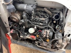 Chargeuse compacte sur chenilles Bobcat T595 2019 avec moteur EPA, hydraulique à haut débit et attache rapide pour la vente à l'exportation - Product Image 6