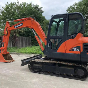 Excavateur d'occasion Corée Doosan DX60 6 tonnes Mini pelle sur chenilles DX75 DX65 DX55 DX80 DX88 Petite pelle agricole d'occasion en vente bon marché - Product Image 4