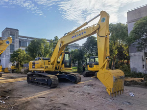 Excavatrice sur chenilles Komatsu PC300-7 d'occasion, d'origine japonaise, 30 tonnes, bien entretenue, faible nombre d'heures de travail, documents complets - Product Image 2