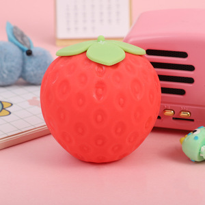 Jouet anti-stress en forme de fraise simulée 2025 pour filles, balle à presser pour soulager le stress - Product Image 4