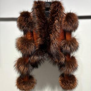 Giacca di <span class=keywords><strong>Pelle</strong></span> Moda Autunno 2025 Effetto Coccodrillo Marrone da <span class=keywords><strong>Donna</strong></span> <span class=keywords><strong>in</strong></span> Vera <span class=keywords><strong>Pelle</strong></span> di Agnello con Pelliccia di Volpe - Product Image 1