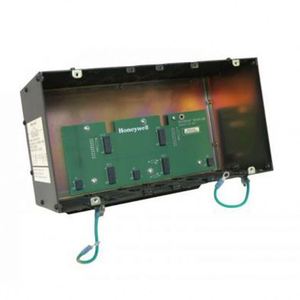 Nouveau Rack CPM Redondant 900RR0-0001 pour Systèmes de Redondance à Double Processeur ControlEdge HC900 - Product Image 1