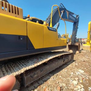 รถขุดมือสอง Volvo Ec250d จากสวีเดน รุ่นกลาง แบบตีนตะขาบ EC250D สำหรับขาย - Product Image 3
