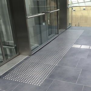 Indicatori Tattili in Acciaio Inox 304 di Alta Qualità, Strisce e Borchie di Segnalazione Tattile Economiche dalla Cina - Product Image 4