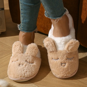 2025 hiver mignon petit lapin fourrure respirant <span class=keywords><strong>EVA</strong></span> pour la maison chaud intérieur semelle épaisse antidérapant Imitation lapin fourrure femmes - Product Image 2