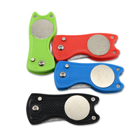 Usine Rouge Pliable Nettoyant Magnétique Rétractable Swith Lame Golf Accessoires Golf Réparation Divot Pitch Fourche Golf Divot Outil