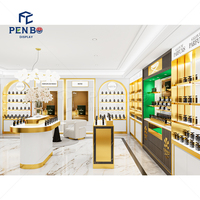 Design d'intérieur de boutique de parfums haut de gamme, vitrine de présentation de parfums en marbre et bois sur mesure, décoration murale pour boutique de cosmétiques