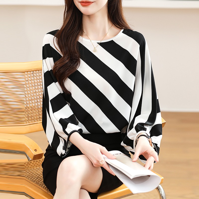 Camisa de manga larga a rayas blancas y negras para mujer Venta