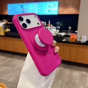 ขาตั้งโทรศัพท์ซิลิโคนคุณภาพสูง พร้อมเคสโทรศัพท์แม่เหล็ก สำหรับ iPhone 17 16 15 Pro Max เคสโทรศัพท์ซิลิโคนพร้อมขาตั้ง - Product Image 3