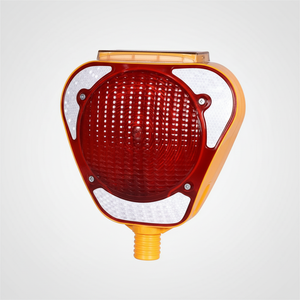 Luz de Advertencia de Tráfico Triangular LED Solar Roja Ileritraffic, Cono de Señalización con Material PC-ABS y 2x1W LEDs ILT9506 - Product Image 2
