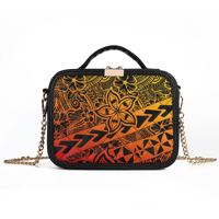 Sac bandoulière matelassé en cuir PU pour femme, motif géométrique ethnique polynésien unique, avec poignée supérieure et chaîne