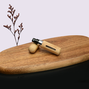 10ml Bambou Vaporisateur Parfum Vide <span class=keywords><strong>doterra</strong></span> Pulvérisation Rechargeable Bouteille Conteneur Maquillage Eau Atomiseur Voyage Bouteille - Product Image 3