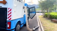 Balayeuse routière électrique mécanisée industrielle avec pompe avancée et batterie de 70 kWh pour le nettoyage urbain et la collecte des déchets