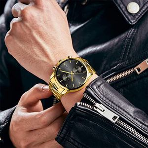 Montre chronographe pour homme en acier inoxydable classique de luxe, étanche, à quartz, en vente - Product Image 5