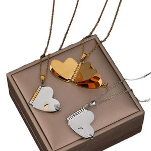 Collana con Ciondolo a Forma <span class=keywords><strong>di</strong></span> Cuore in Acciaio Inossidabile con Diamante, Lusso Discreto, Versatile, <span class=keywords><strong>Regalo</strong></span> Unisex per Coppie - Product Image 1
