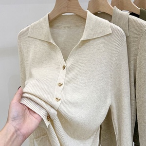 Maglione in Maglia da Donna, Nuovo Modello Aderente Stile Estero, Scollo a V, Maniche Lunghe, con Bottoni, Maglia Basica - Product Image 3