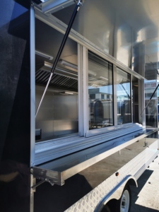 Remolque de Comida Móvil Cuadrado SL-6Z con Baño para Venta de Snacks, Hot Dogs, Pizza, Kebabs y Papas Fritas para Puestos de Comida - Product Image 2