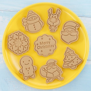 8pcs/set Custom Bakeware Cake Decoration <b>Tools</b> Biscuit Mould Christmas Cartoon Pastry Sandwich Plastic <b>Cookie</b> Cake Cutters - Product Image 2