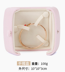 กล่องสร้อยข้อมือ(9*9ซม