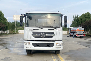 Camión Cisterna de Combustible Dongfeng 4*2 Africano de 15000L y 280HP, Camión de Transporte de Líquidos Inflamables con Bomba de Combustible, en Oferta - Product Image 6