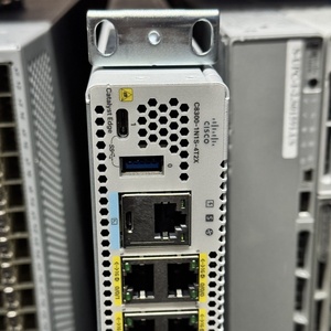 Switch de Red POE de Capa 3 Usado C8300-1N1S-4T2X con 48 Puertos y Capacidad de 1Gbps - Product Image 2