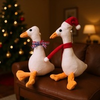 Peluche de canard blanc avec écharpe et chapeau à ruban, rembourrée en coton PP, décoration de Noël pour intérieur, fabriquée en Chine