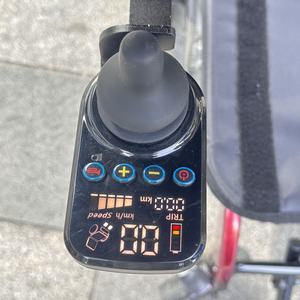 รถเข็นกึ่งคาร์บอนสำหรับตลาดโลก ล้อแมกนีเซียมกันกระแทก และแบตเตอรี่แบบถอดเร็ว - Product Image 6