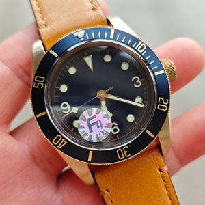 Montre mécanique pour homme avec cadran bleu incurvé, mouvement automatique en bronze, boîtier de 43 mm, bracelet en cuir italien, durable et multifonctionnelle - Product Image 2