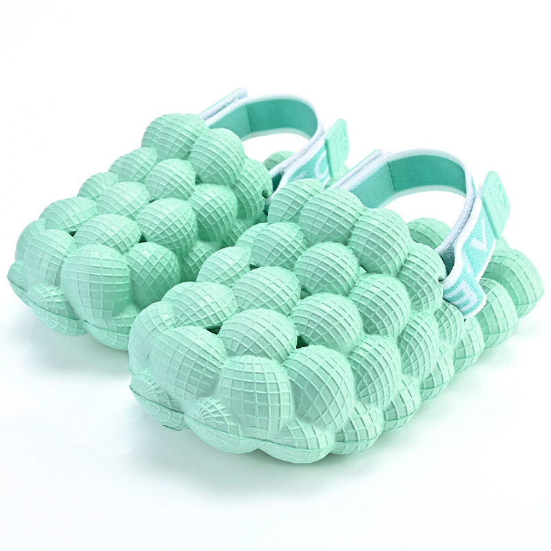 2023 Fashion Design PVC Slippers Beach Sandals Kids Slippers Cartoon Personalized Sandals